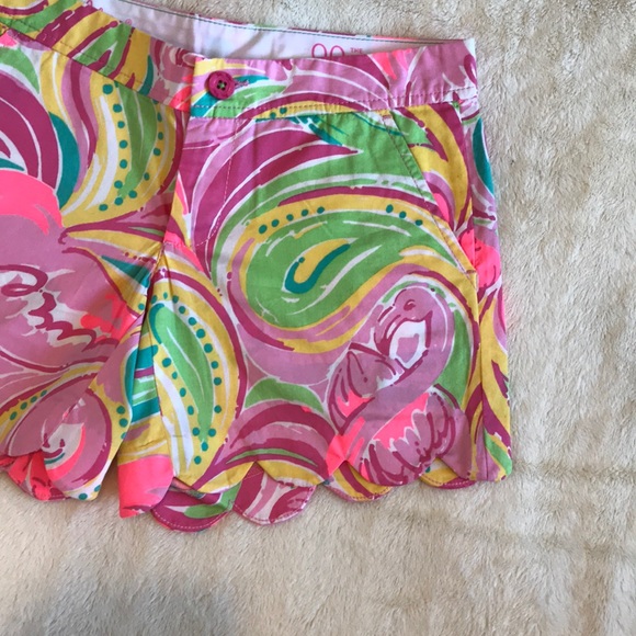 Women’s Lilly Pulitzer Scallop Shorts Size 00 NWOT - Picture 2 of 8